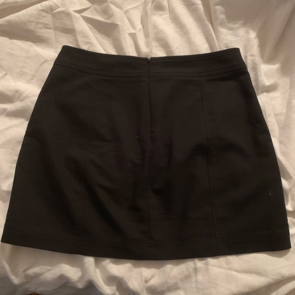 Express lace up skirt, size 8 - Picture 2 of 3